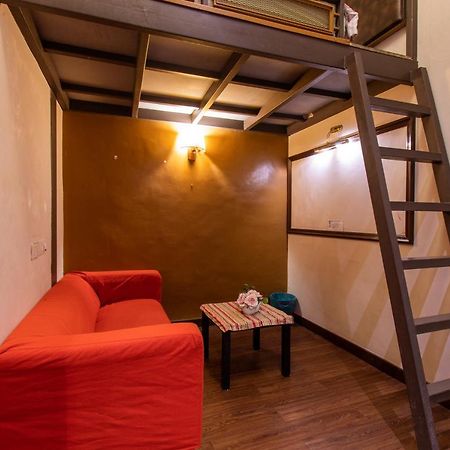 Auberge de jeunesse Travel Hub Highstreet à Kuala Lumpur Extérieur photo