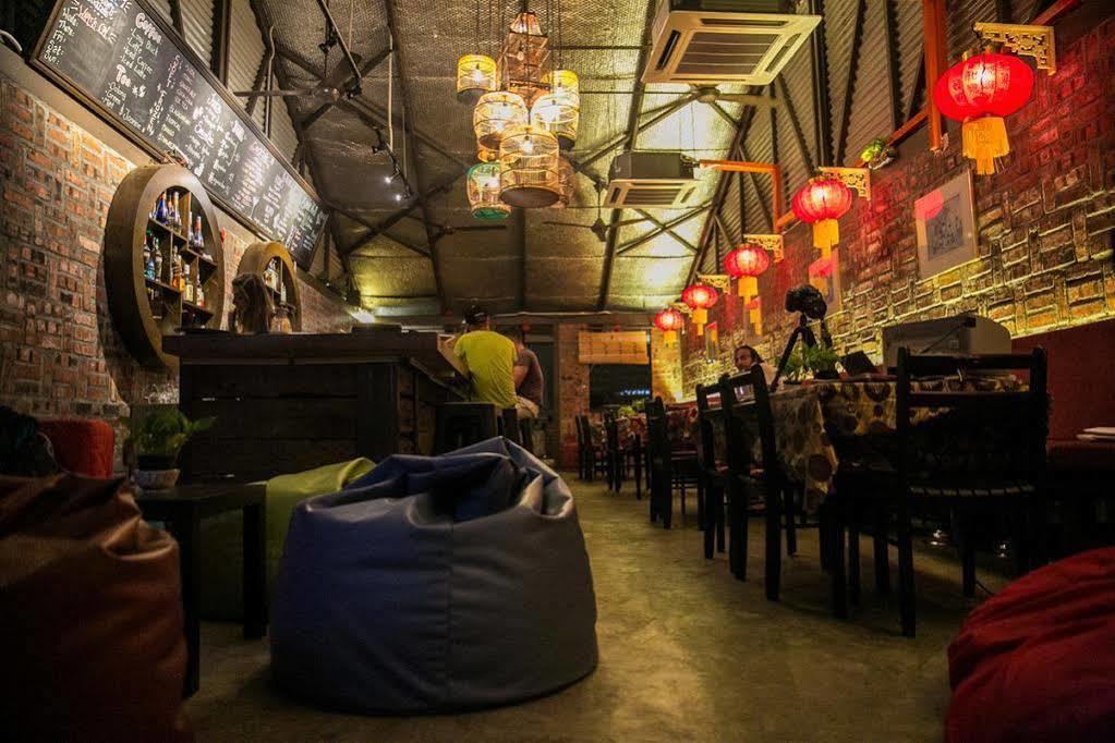Auberge de jeunesse Travel Hub Highstreet à Kuala Lumpur Extérieur photo