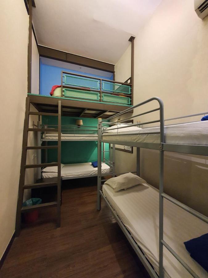 Auberge de jeunesse Travel Hub Highstreet à Kuala Lumpur Extérieur photo